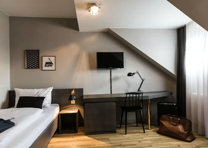 Hotel Bold Frankfurt Messe 3*